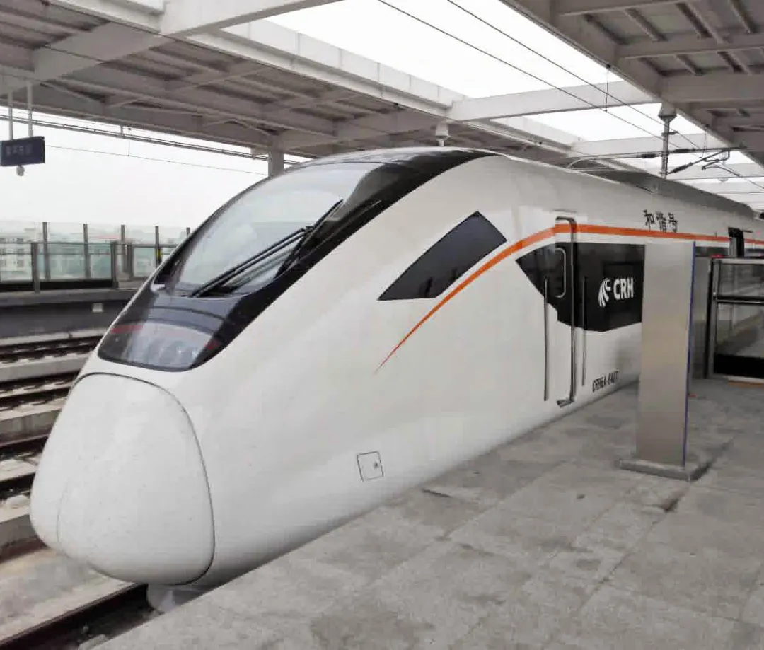 珠海機(jī)場(chǎng)城際：首列CRH6A型動(dòng)車(chē)組車(chē)輛順利交接