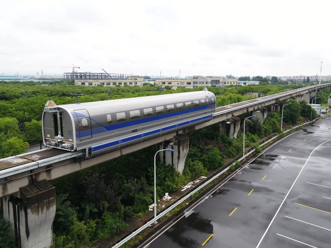 超級(jí)重磅！時(shí)速600公里高速磁浮試驗(yàn)樣車成功試跑